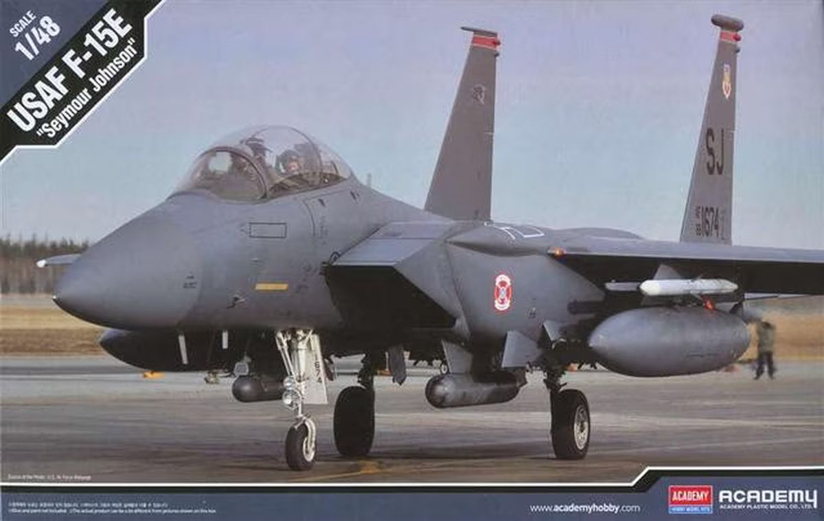 Academy Model 12295 F-15E