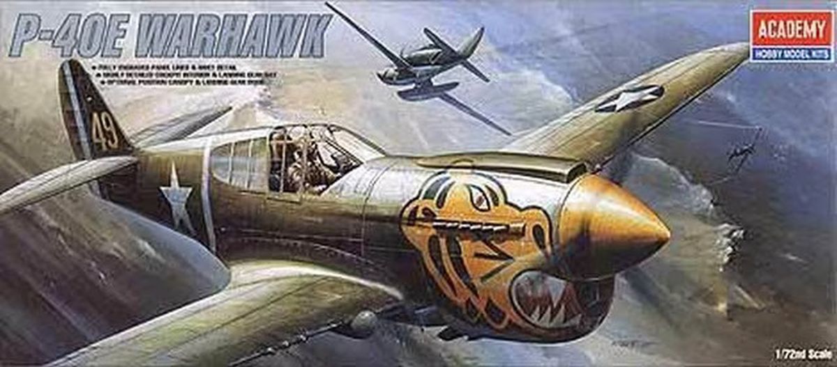 Academy Model 12468  P-40E WARHAWK