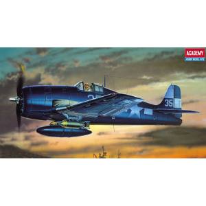 Academy Model 12481  F6F-3/5 Hellcat USA