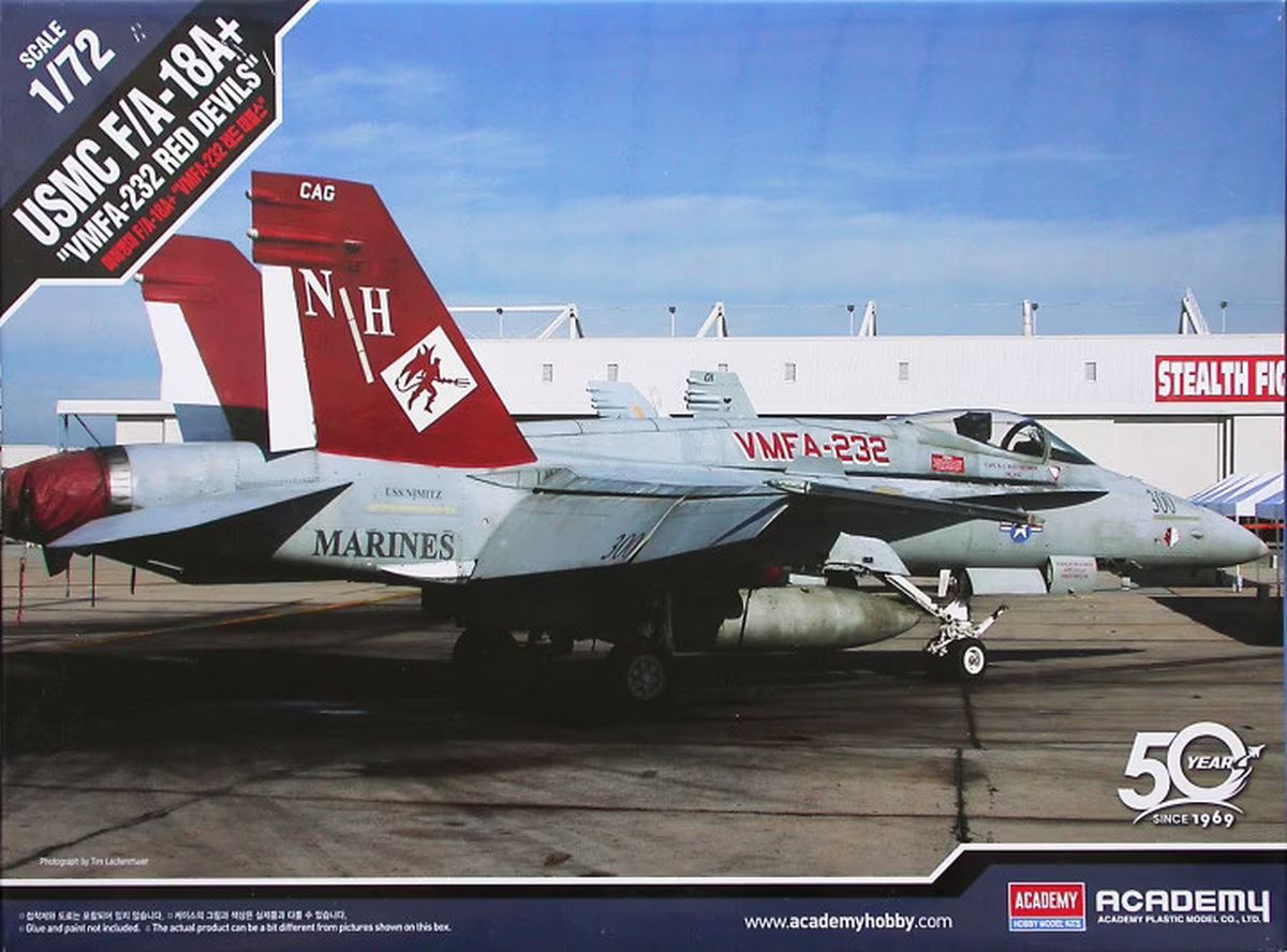 Academy Model 12520 F/A 18A+ VMFA-232 Red Devils USMC (lilmited ed)