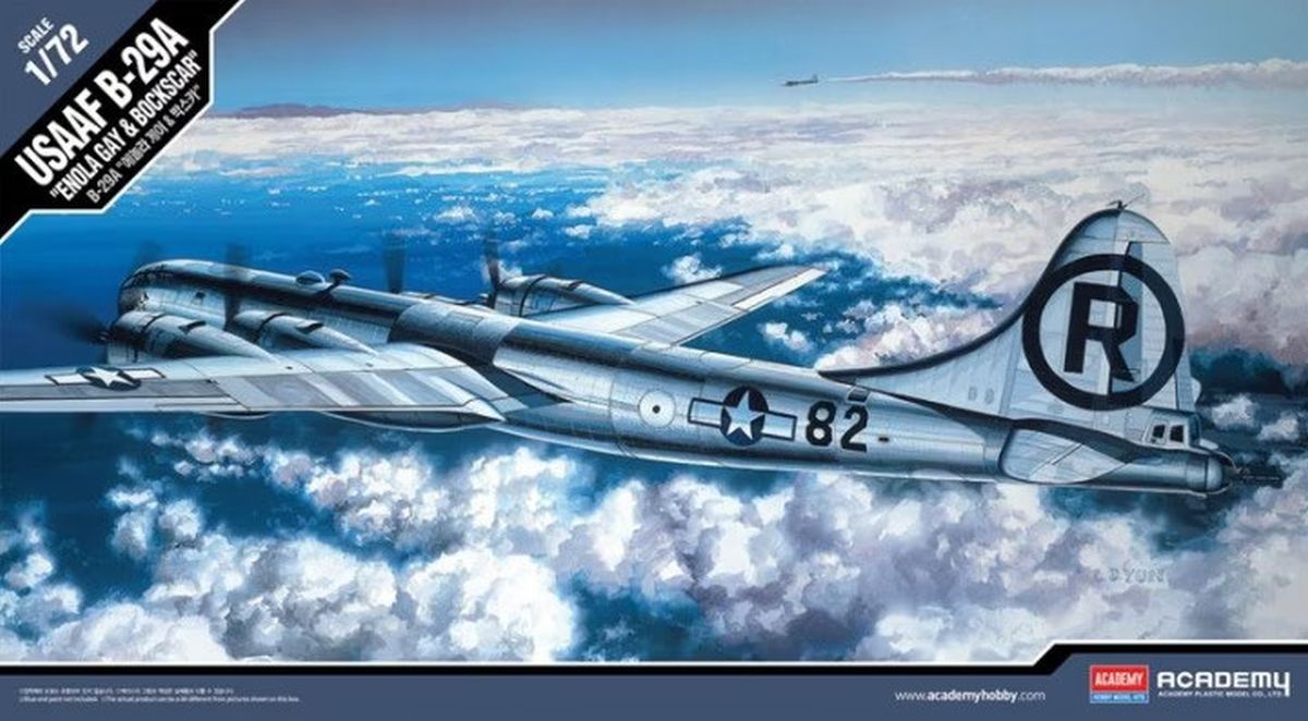 Academy Model 12528  B-29A Enola Gay & Bockscar