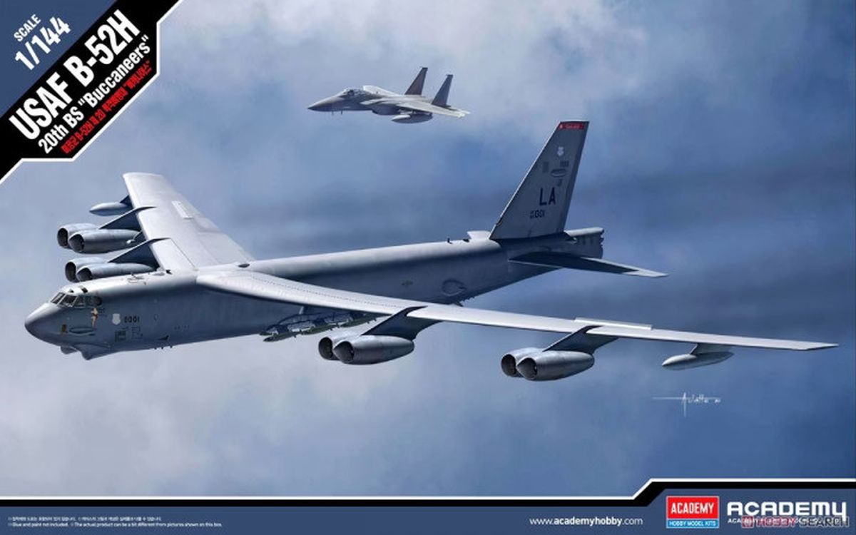 Academy Model 12622  B-52H 20th BS Buccaneers USAF