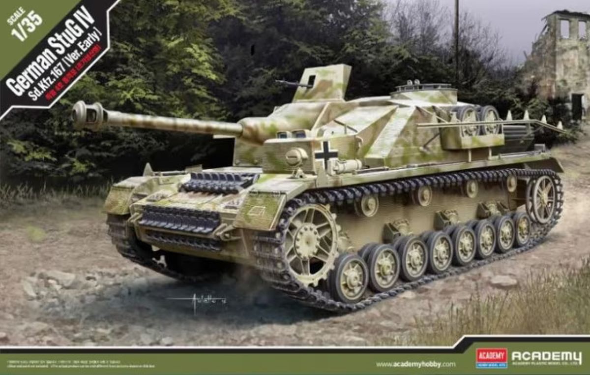 Academy Model 13522 German StuG IV Sd.Kfz. 167 Early Version