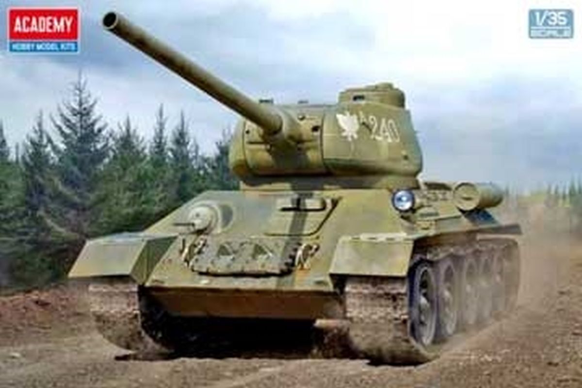 Academy Model 13554 Russian T34/85 Tank Ural Tank Factory No 183