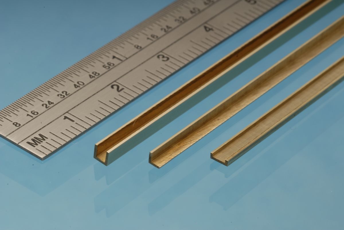 Albion Alloys A2 Brass Angle 2 x 2 mm 1pcs