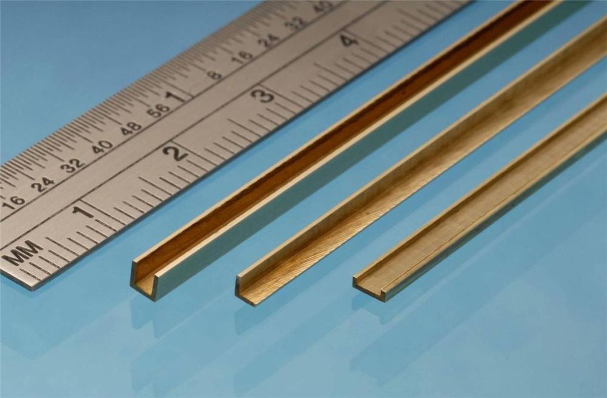 Albion Alloys A6 Brass Angle 6 x 6 mm 1pcs