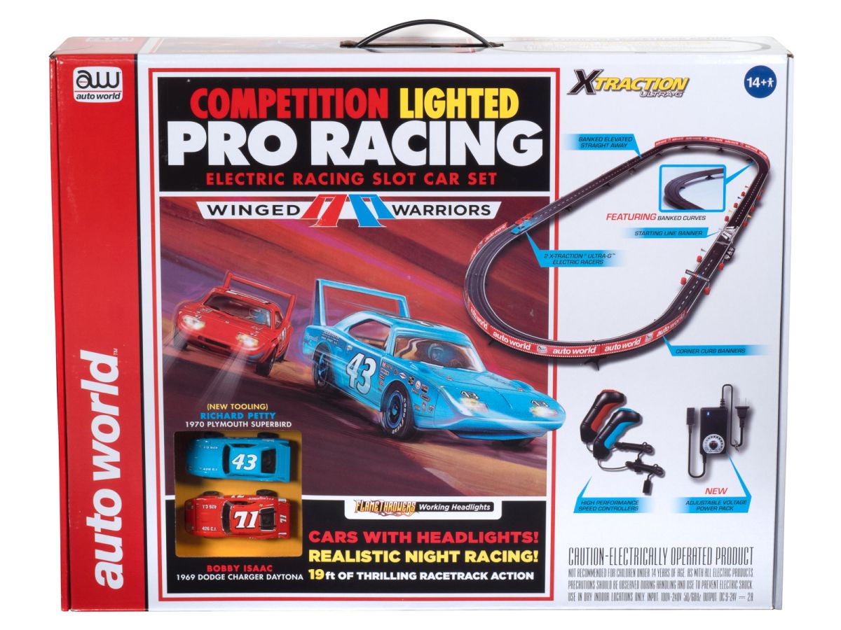 Auto World HO SLOT CAR Winged Warrior 16' Slot Race Set Bobby Isaac 1969 Dodge Charger SRS349