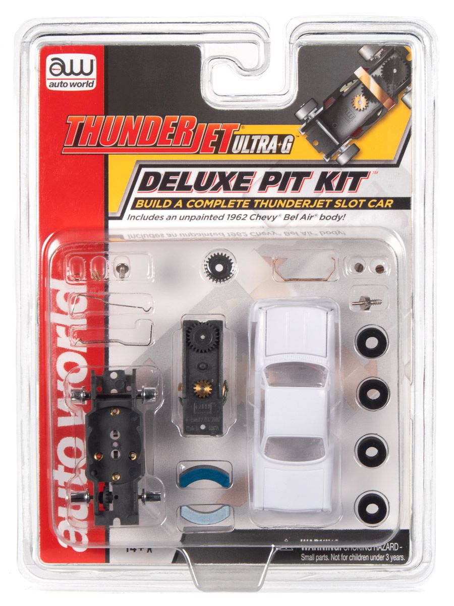 Auto World HO SLOT CAR Thunderjet Deluxe Pit Kit (w/1962 Chevy Bel Air Coupe Body) PART TRX114 1