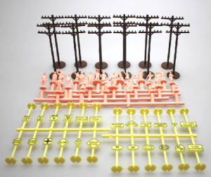 Bachmann Train 42104 HO Layout Accessories Assortment