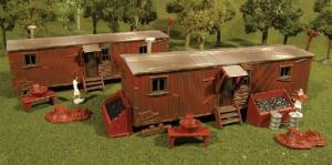 Bachmann Train 45175 HO Plasticville Railroad Work Sheds/2pc