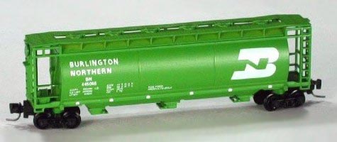 Bowser Train 37823 N Cylindrical Hopper BN #445064