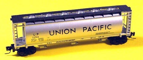 Bowser Train 37826 N Cylindrical Hopper UP #22960