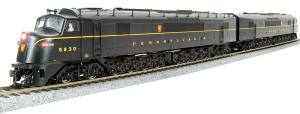 Broadway Limited Train 2503 HO Centipede Diesels PRR #5833/5821/1-stripe/DCC