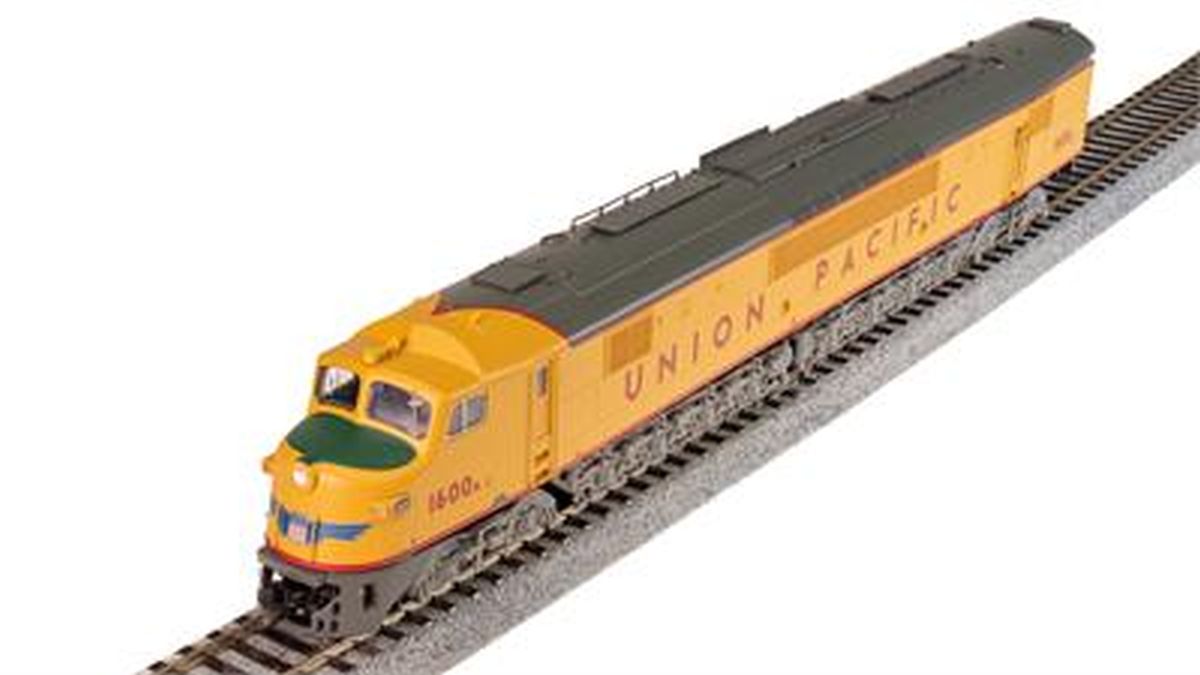 Broadway Limited Train 2548 HO P4 Centipede A-A Diesels UP #998/999/yel&gry DC/DCC/Sound