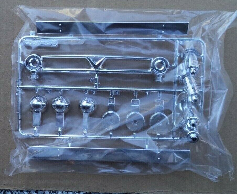 New Tamiya Midnight Pumpkin Ford Pickup Grill / Bumper F Part Tree No. 9005797