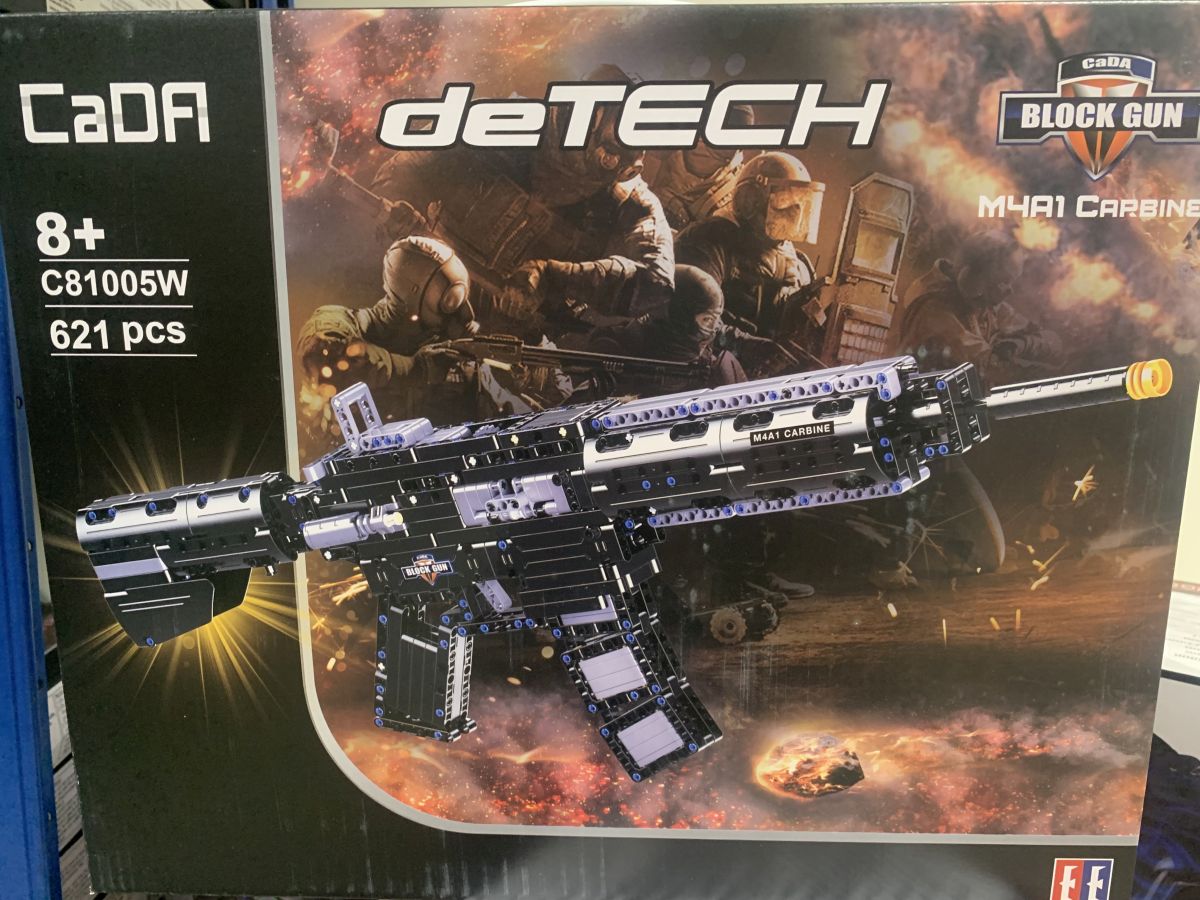 Double E Brand  81005 CaDFi Blocks M4A1 Carbine Rifle/621 pc