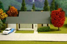 Imex 6114 HO Levittown Jubilee House