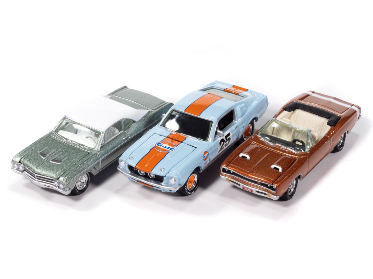 Johnny Lightning JLMC038  Muscle Cars USA 2025  R2  NEW - call for discount pricing!