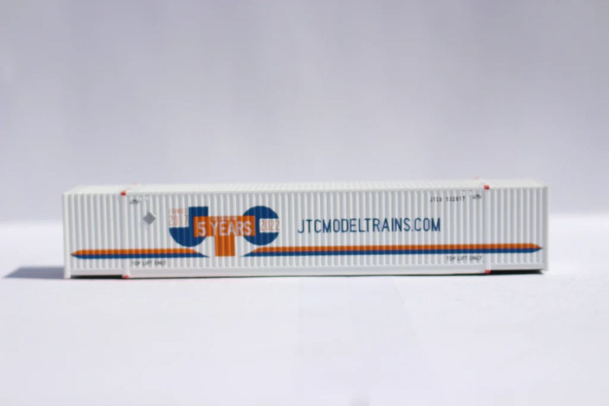JTC Model Trains 537115 N VS JTC 5-year Anniversary 8-55-8 53 High Cube corregated