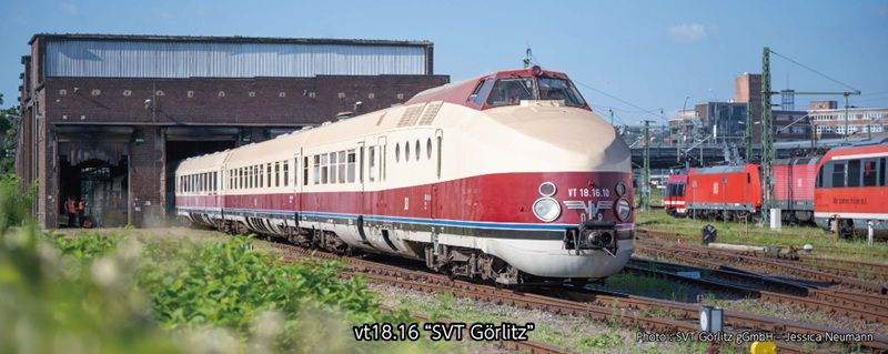 Kato USA Model Train 107451 (N) BR 175 DR 6-Car Set