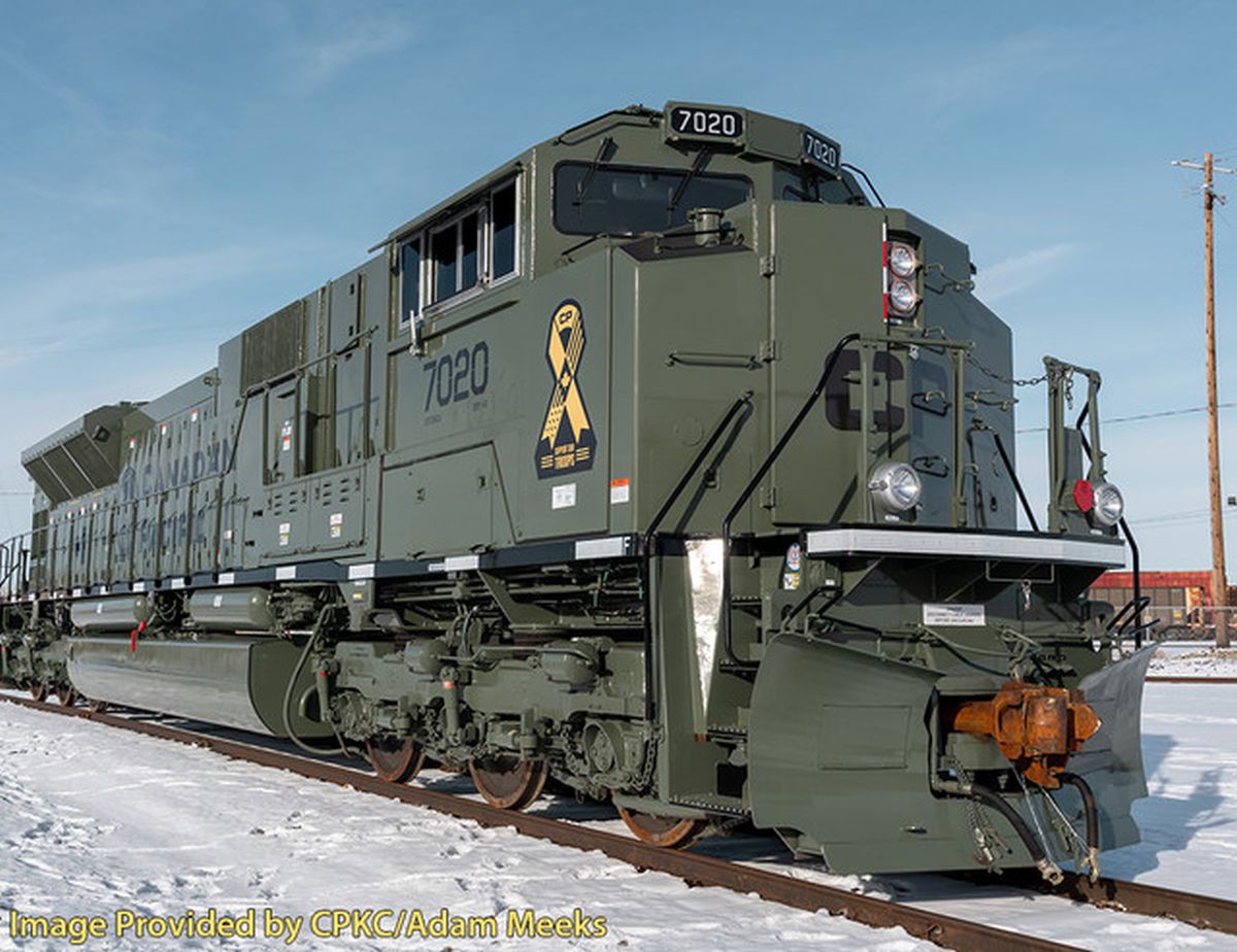 Kato USA Model Train 1768541DCC N SD70ACu CP Military Heritage #7020 (GREEN) w/ DCC