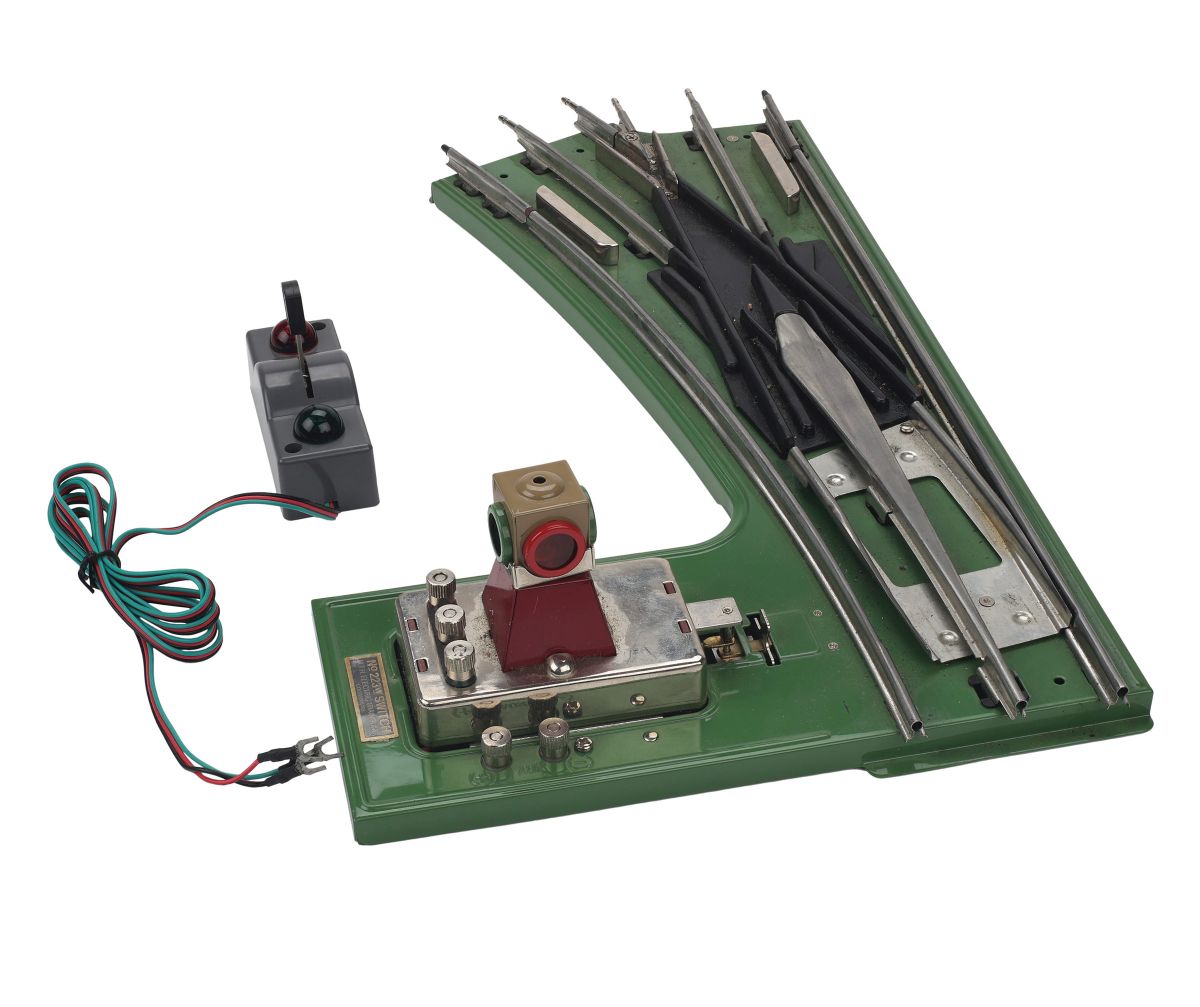 MTH MTH1099075 TP Std.Gauge 72 LH Switch / Green Base