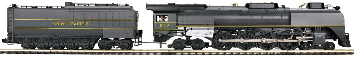MTH MTH2039581 O UP FEF 4-8-4 Steam Loco #832/Oil/3.0