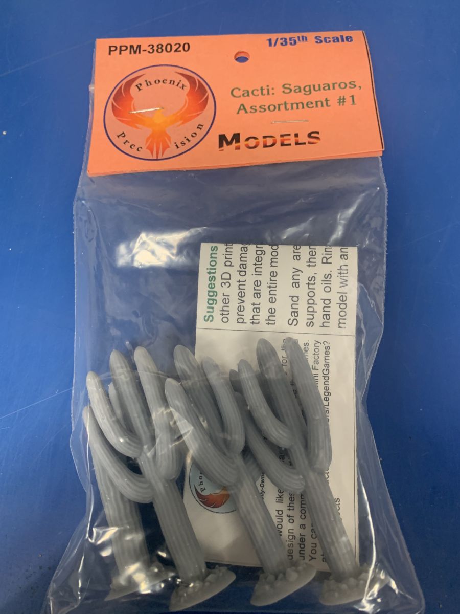Phoenix Precision Models PPM38020 1/35 Saquaro Cacti Assortment #1-Small (4)