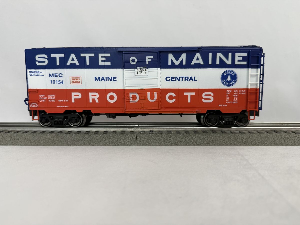 Ready Made Trains RMT 96452 O Boxcar MEC Red/White/Blue