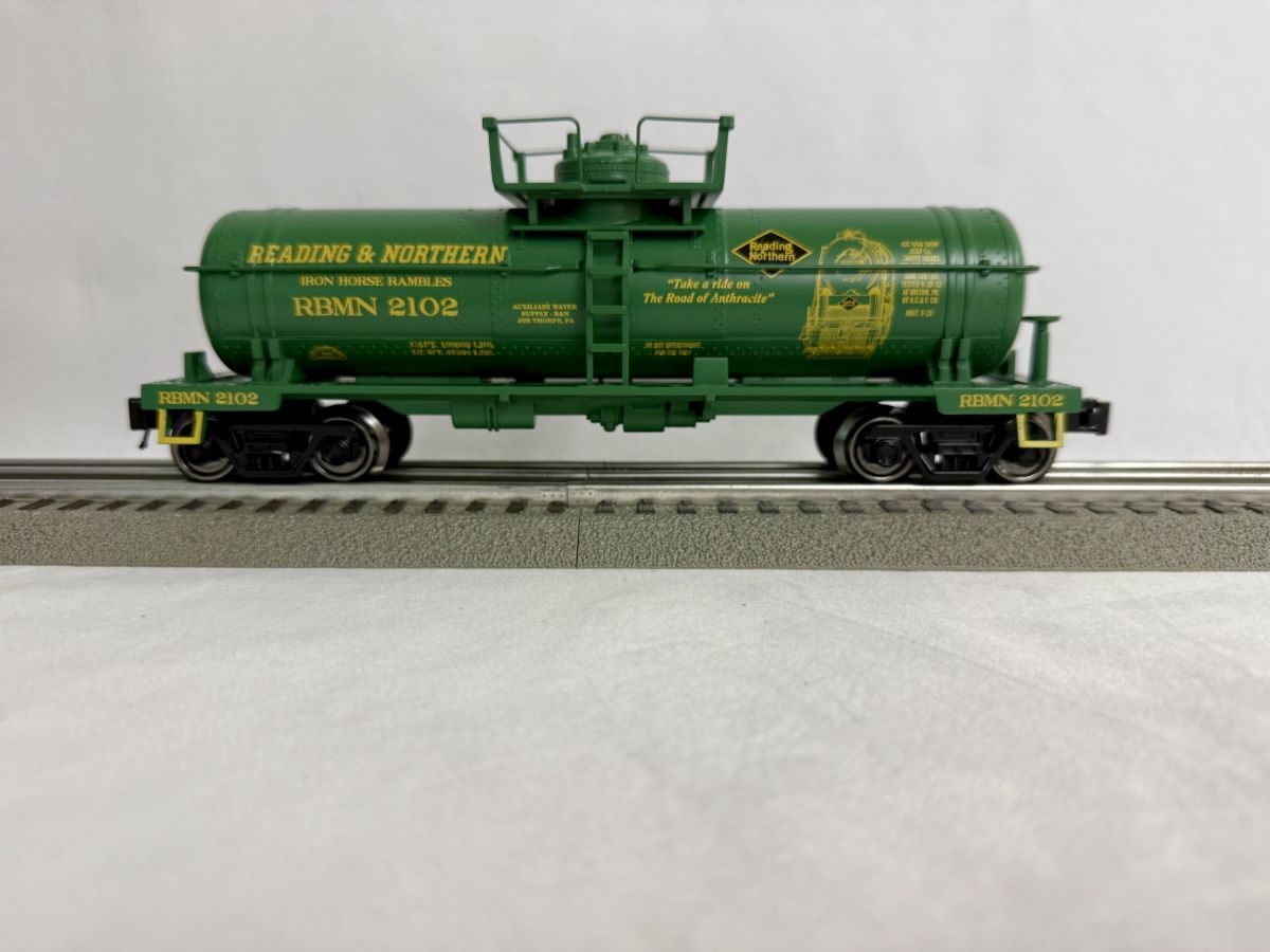 Ready Made Trains RMT 968123 O Single Dome Tank Car Reading & Northern / grn