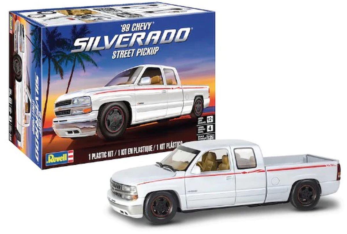 Revell Model 14538 99 Chevy Silverado Street Pickup