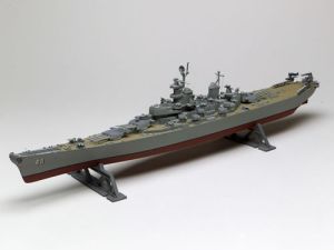 Revell Model 850301 USS Missouri 1/535