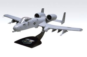 Revell Model 851181 SNAP A-10 Warthog Desktop 1/72