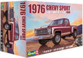 Revell RMX854486 76 Chevy Sport Stepside Pickup 4 x 4