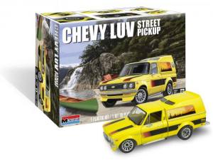 Revell RMX854493 Chevy Luv Street Pickup Skill 4