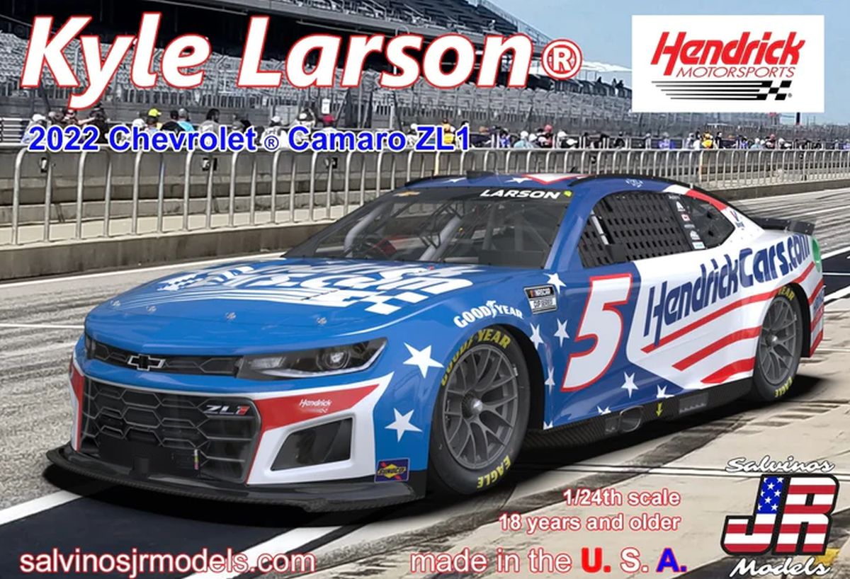 Salvino Jr. Model Company 34090 Hendrick Motorsports Kyle Larson 2022 Camaro- Patriotic