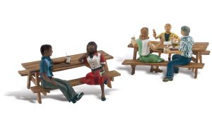 Woodland Scenics 2214 N Outdoor Dining