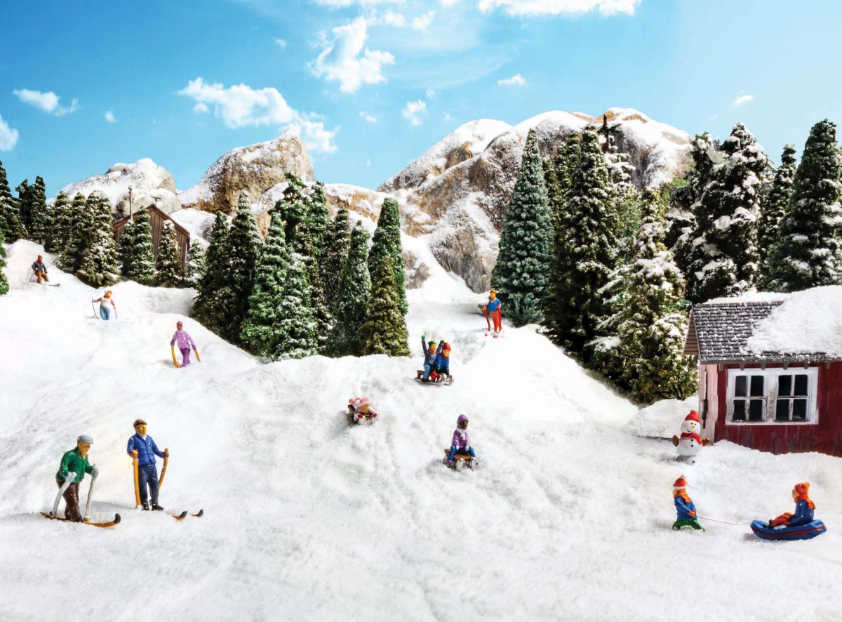 Woodland Scenics 2221 N Children Sledding
