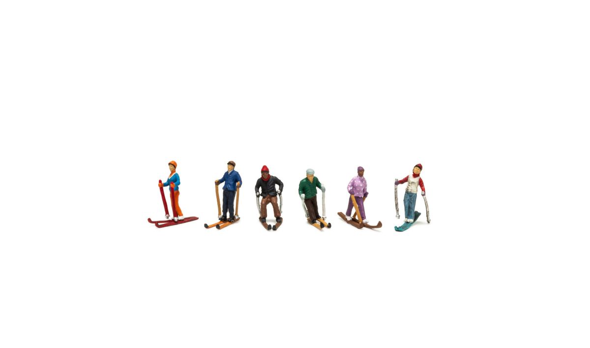 Woodland Scenics 2222 N Snow Skiers