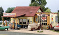 Woodland Scenics 5203 N Pre-Fab Sonnys Super Service Kit