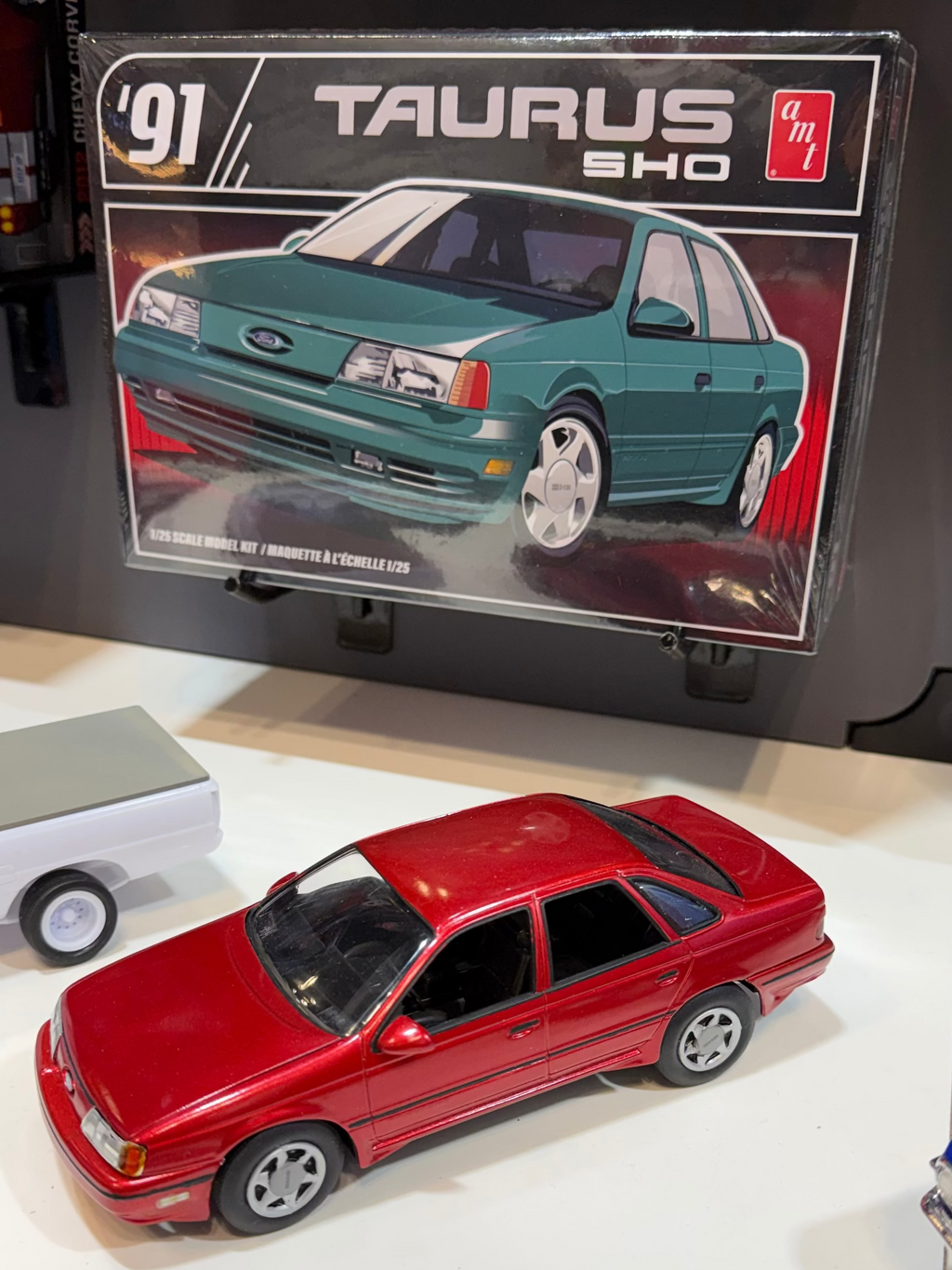 AMT Model  1554  1991 Ford Taurus Skill 2