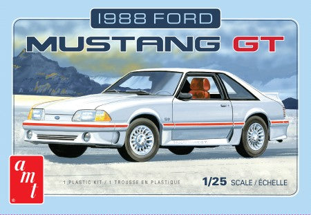 AMT Model  1216  1988 Ford Mustang 2T Skill 2