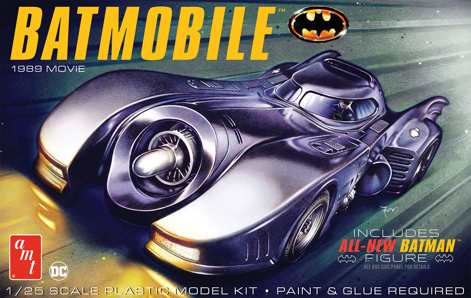 AMT Model  1504  1989 Batmobile w/Seated Batman Figure Skill 2