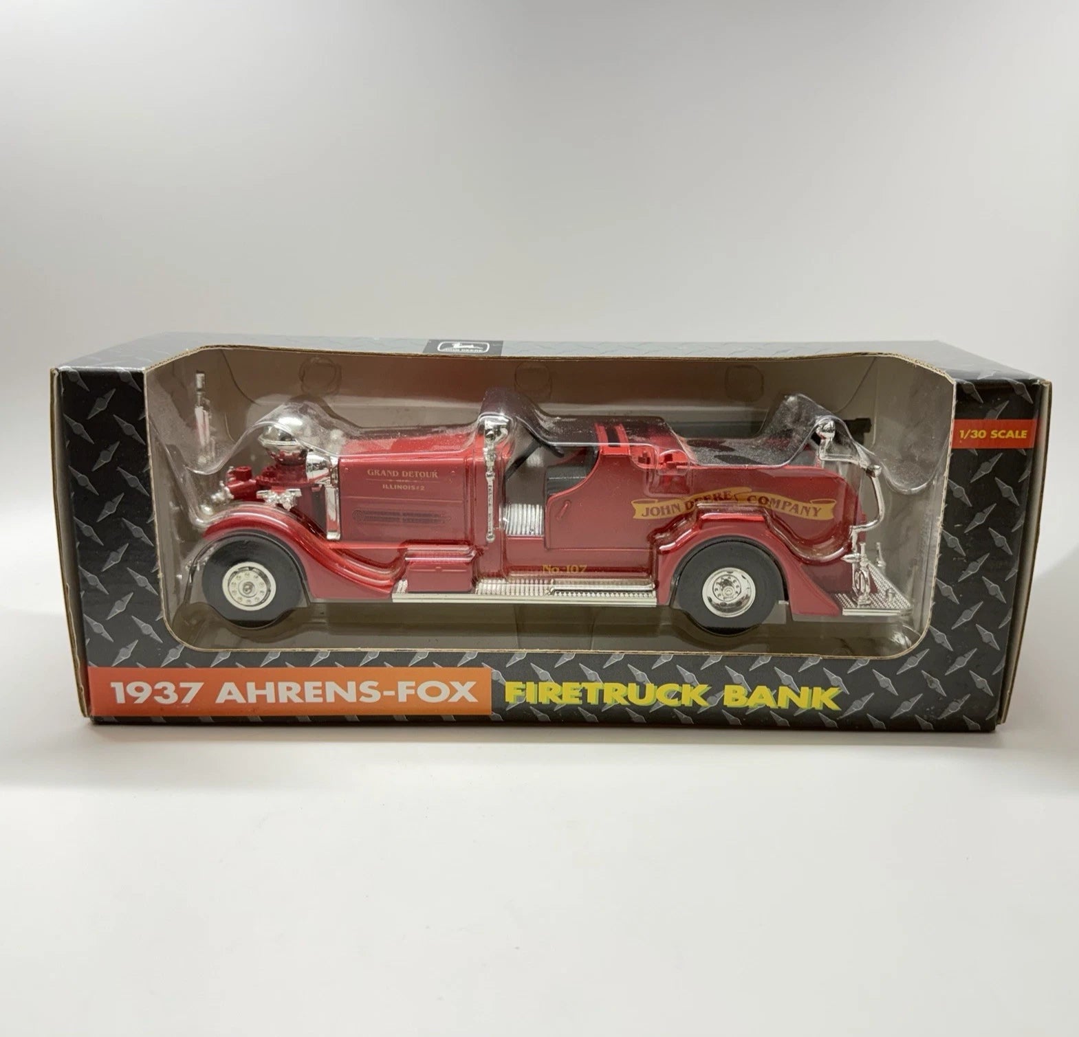 1:30 Scale 1937 Ahrens Fox Fire Truck Bank Toy JOHN DEERE 1993 Die Cast Model Toy by Ertl